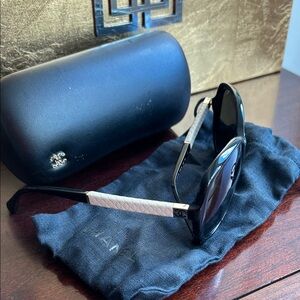 CHANEL Elegant Black and Cream Sunglasses